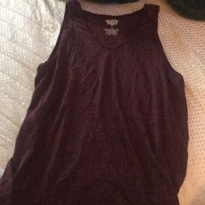 Heather maroon tank top